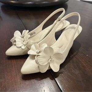 Chic Cream Slingback Heels with Floral Accent